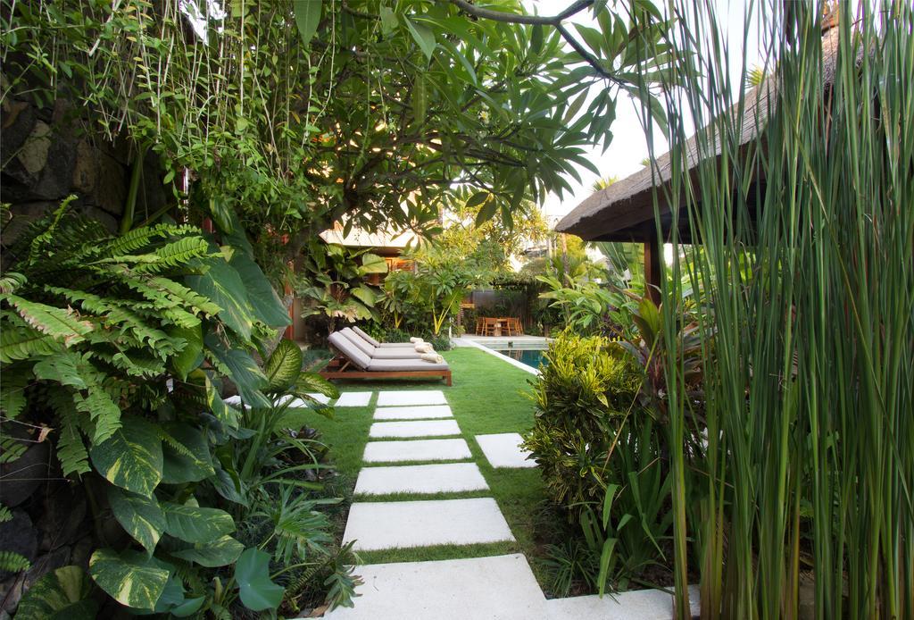 Villa Suar Seminyak Esterno foto