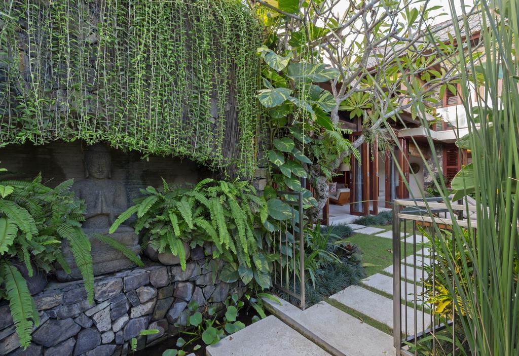 Villa Suar Seminyak Esterno foto