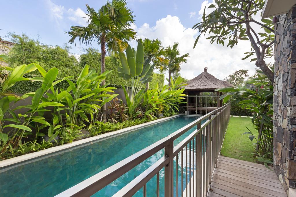 Villa Suar Seminyak Esterno foto