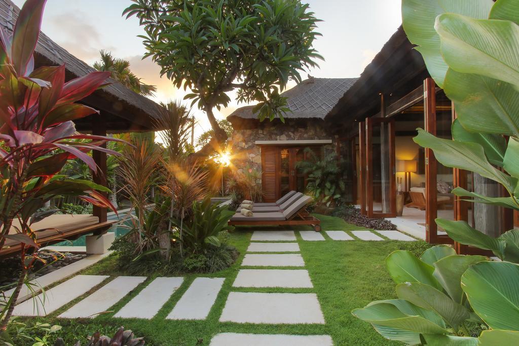 Villa Suar Seminyak Esterno foto